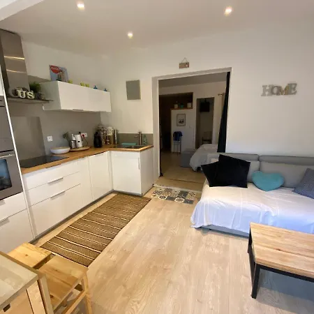 Agreable Proche Sttropez Piscine Et Tennis