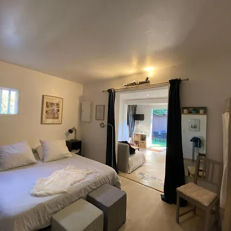 Agreable Proche Sttropez Piscine Et Tennis Apartman *