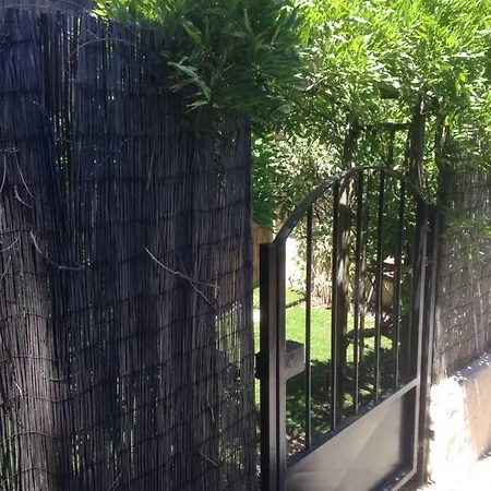 Agreable Proche Sttropez Piscine Et Tennis 公寓 *